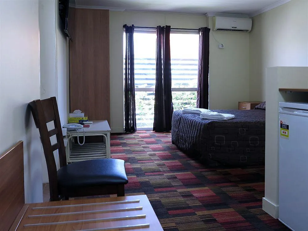 ****  Nightcap At Balaclava Hotel Cairns Avustralya