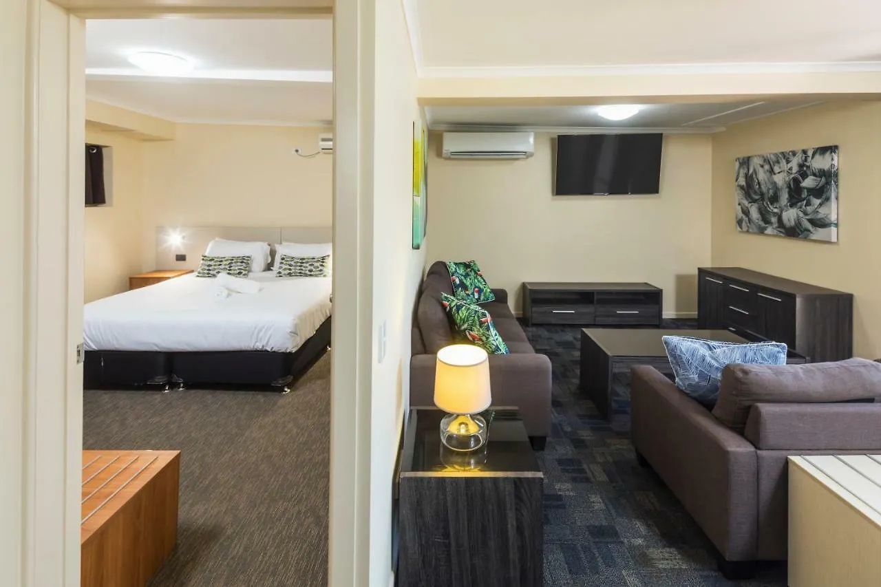 Nightcap At Balaclava Hotel Cairns